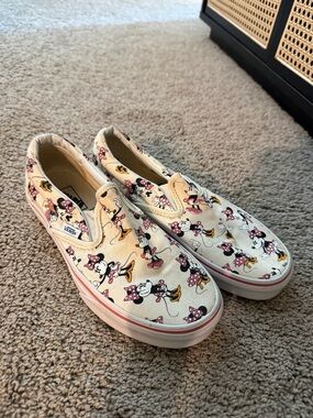 Vans Minnie Mouse slip one